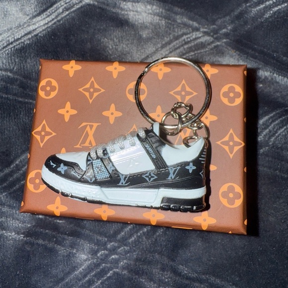 Accessories - Mini 3D fashion sneaker Keychain
